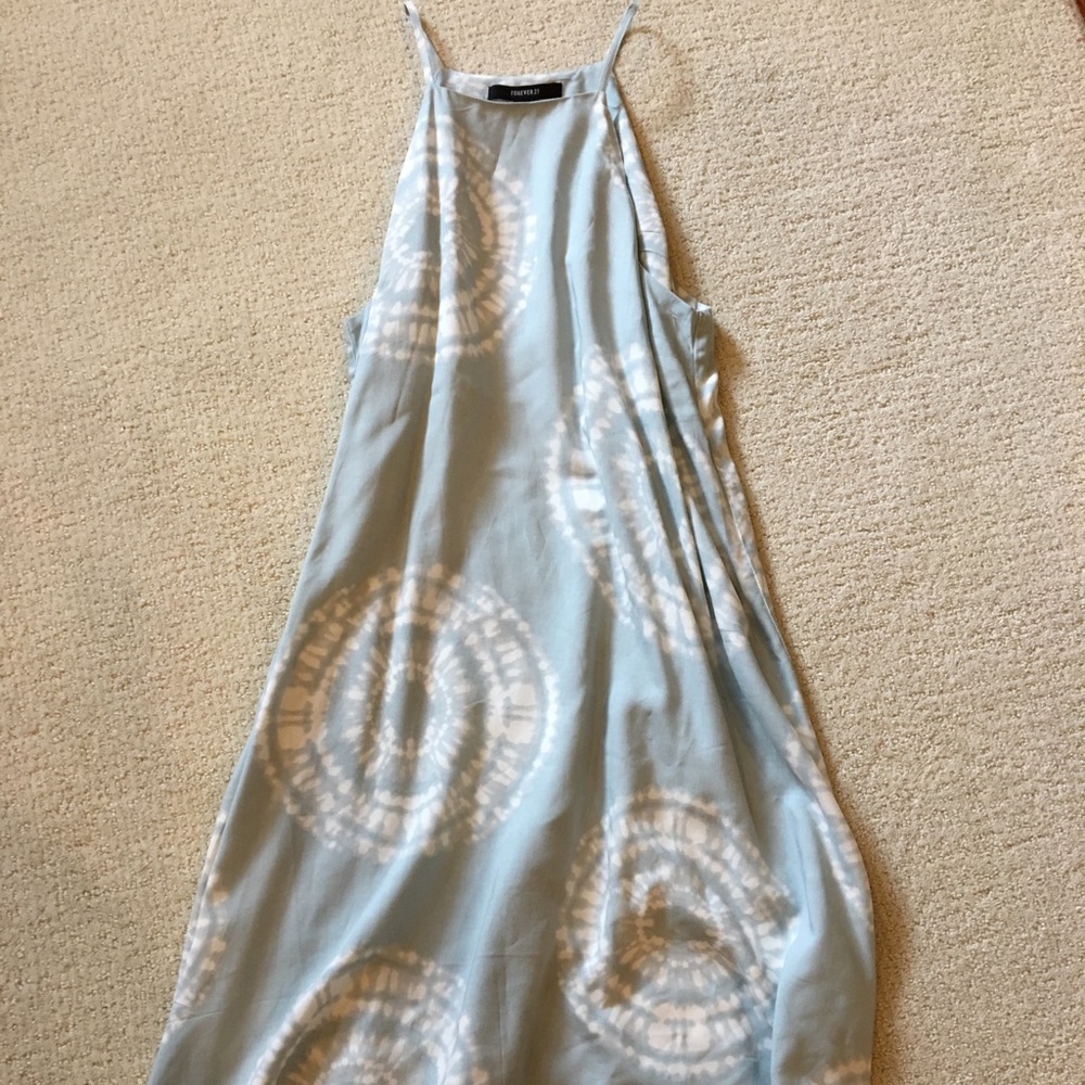 Forever 21 Baby Blue/ White Tie Dye Shift Dress